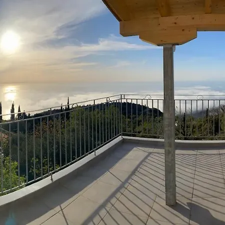 Aetos House Village *